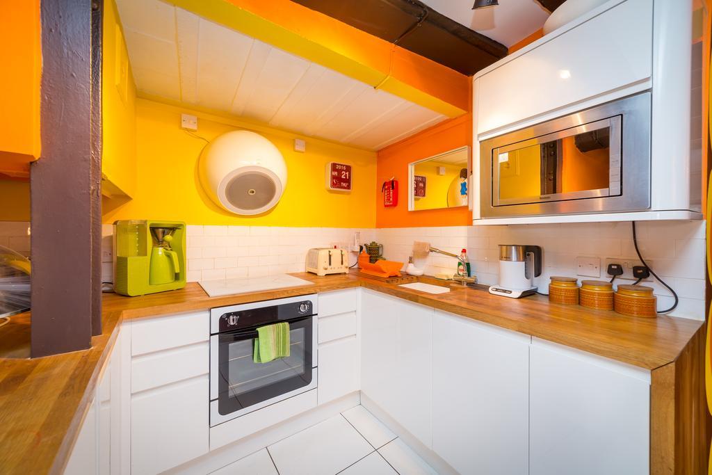 Trembling Madness Apartments York Buitenkant foto